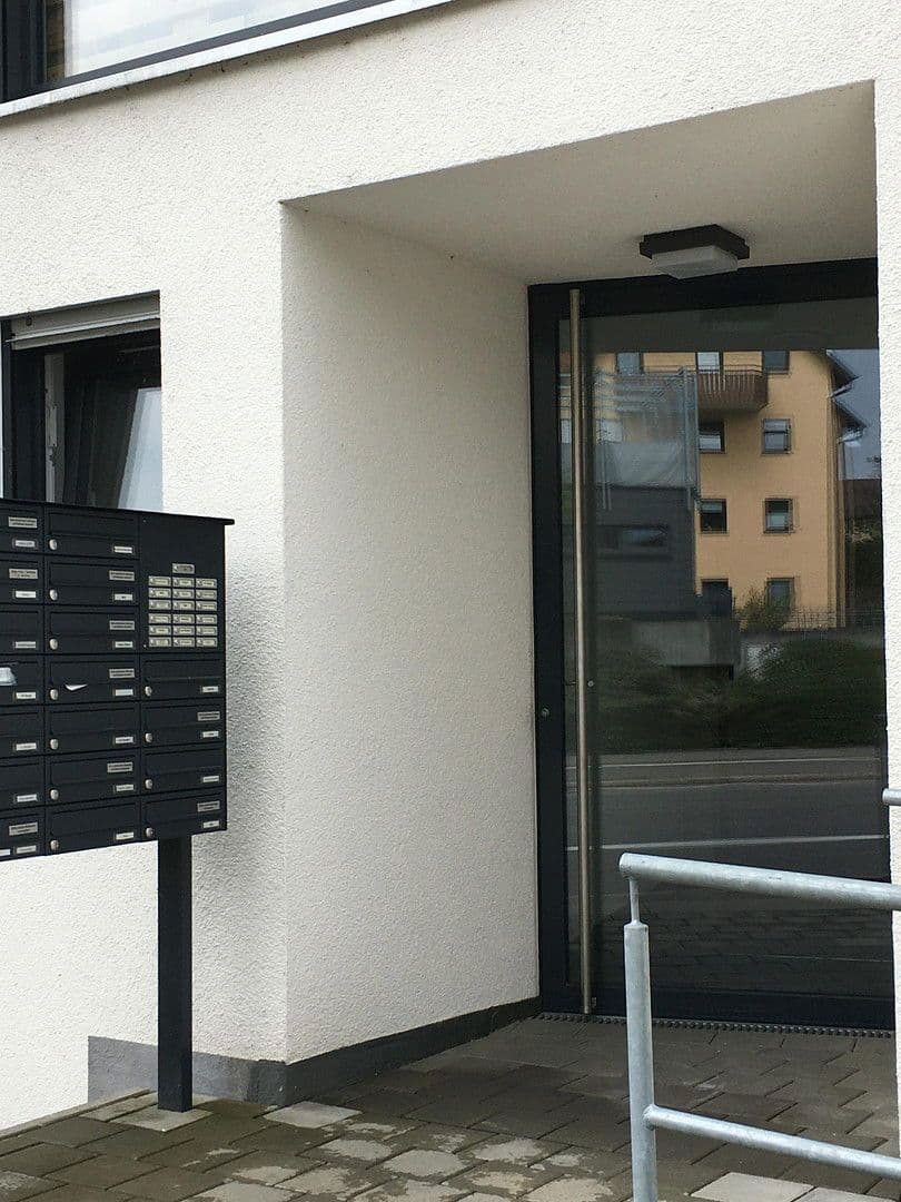 Prenájom bytu 3-izbový 50 m², Konstanz, Bádensko-Wurttembersko Prenájom bytu 3-izbový 50 m², Konstanz, Bádensko-Wurttembersko