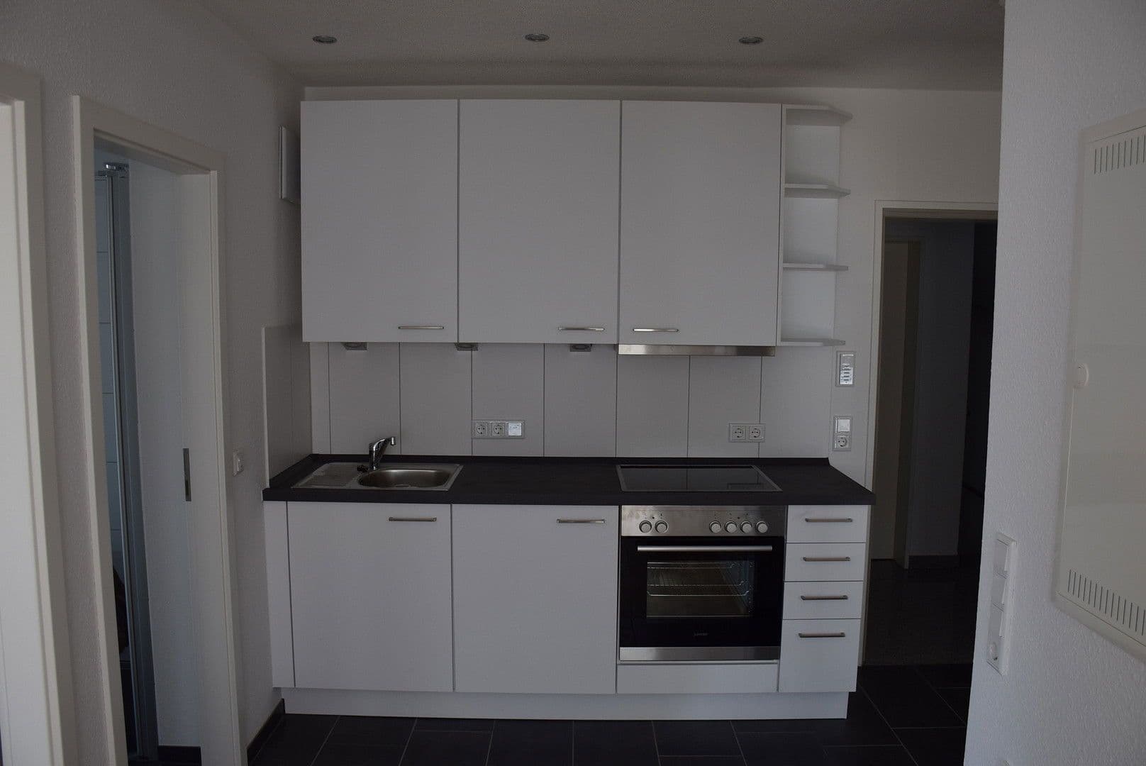 Prenájom bytu 3-izbový 50 m², Konstanz, Bádensko-Wurttembersko Prenájom bytu 3-izbový 50 m², Konstanz, Bádensko-Wurttembersko