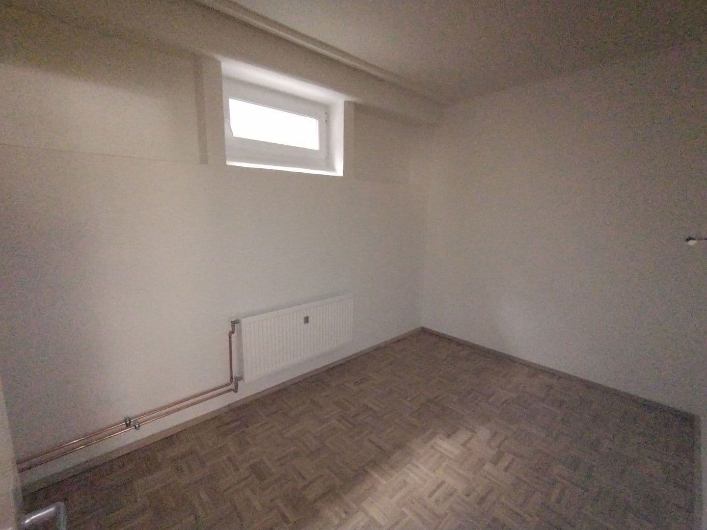 Prenájom bytu 3-izbový 119 m², Schwimmbadstraße 7, Bad Herrenalb, Bádensko-Wurttembersko Prenájom bytu 3-izbový 119 m², Schwimmbadstraße 7, Bad Herrenalb, Bádensko-Wurttembersko