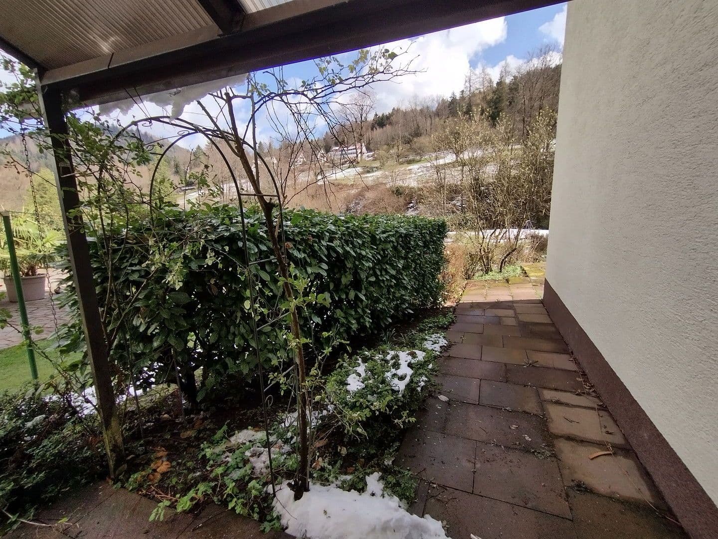 Prenájom bytu 3-izbový 119 m², Schwimmbadstraße 7, Bad Herrenalb, Bádensko-Wurttembersko Prenájom bytu 3-izbový 119 m², Schwimmbadstraße 7, Bad Herrenalb, Bádensko-Wurttembersko