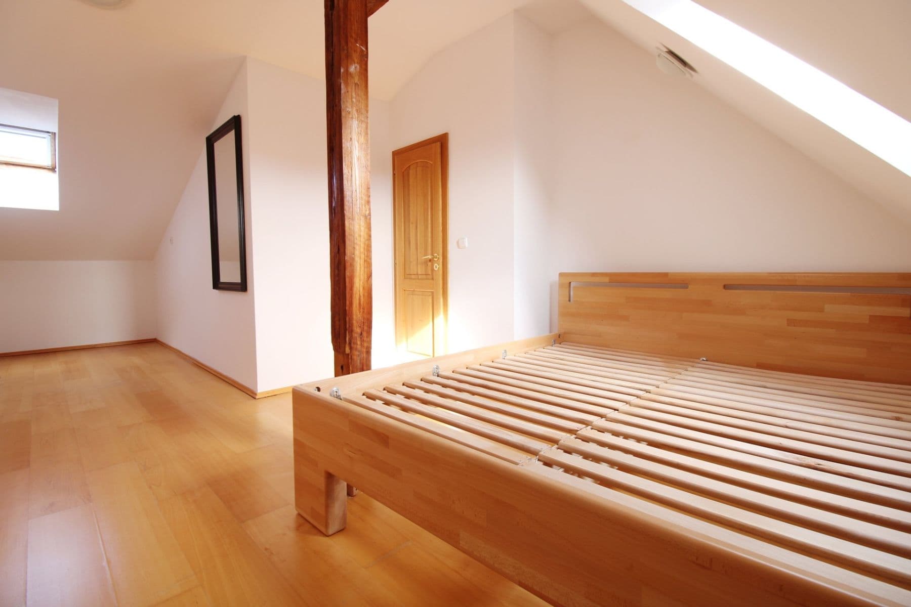 Prenájom bytu 170 m², Vinohradská, Praha, Praha Prenájom bytu 170 m², Vinohradská, Praha, Praha