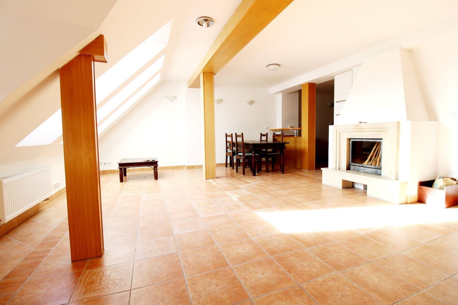 Prenájom bytu 170 m², Vinohradská, Praha, Praha Prenájom bytu 170 m², Vinohradská, Praha, Praha