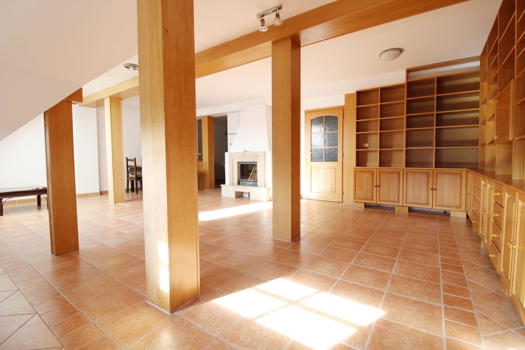 Prenájom bytu 170 m², Vinohradská, Praha, Praha Prenájom bytu 170 m², Vinohradská, Praha, Praha