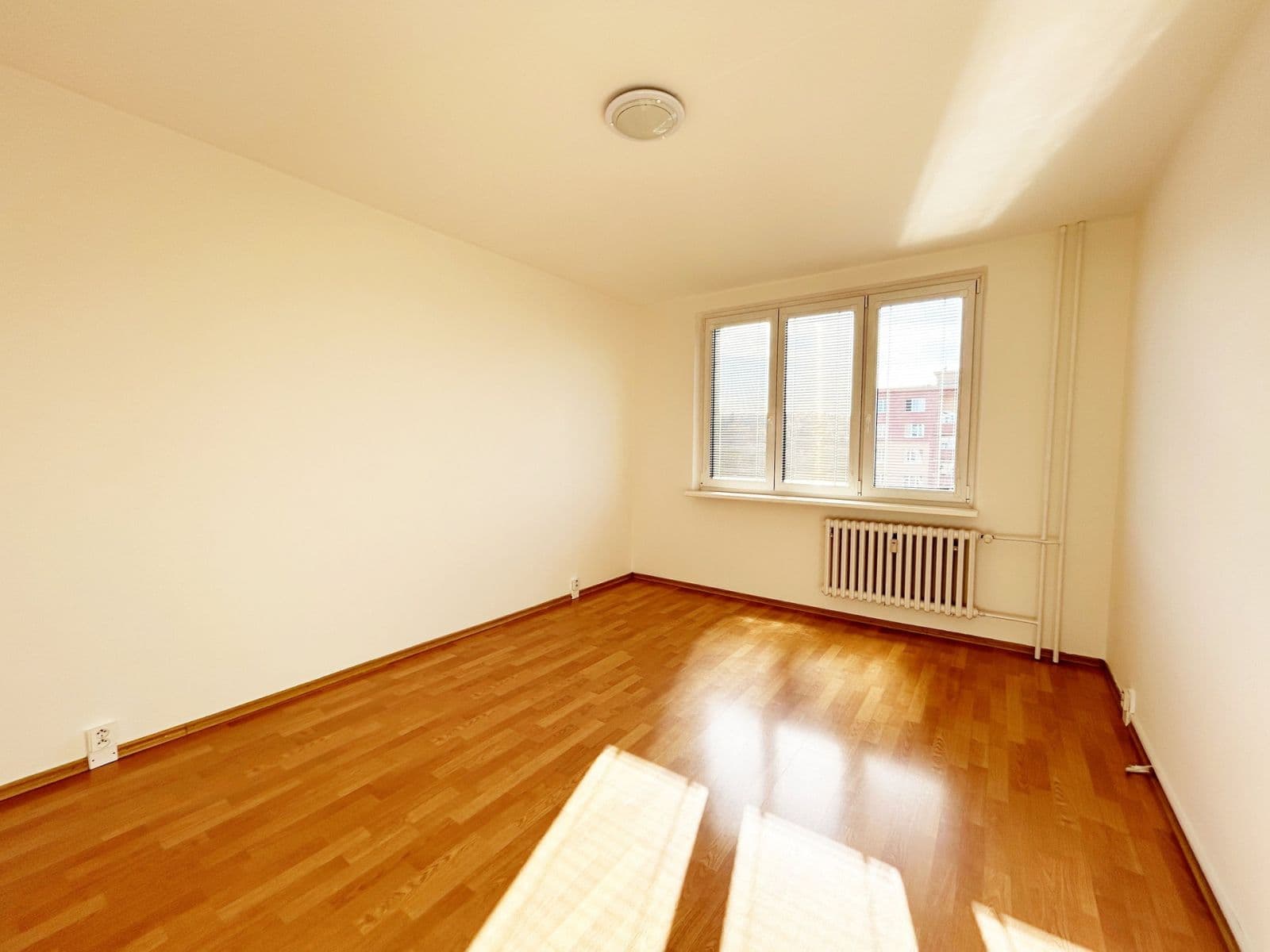 Prenájom bytu 2-izbový 63 m², Leopolda Peka, Říčany, Středočeský kraj Prenájom bytu 2-izbový 63 m², Leopolda Peka, Říčany, Středočeský kraj