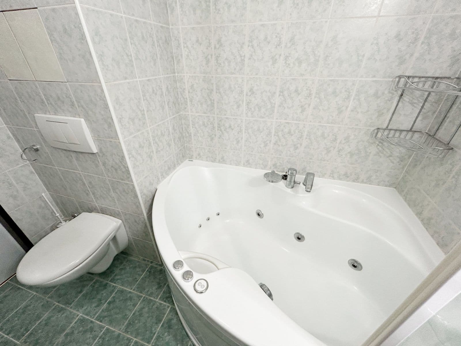 Prenájom bytu 2-izbový 63 m², Leopolda Peka, Říčany, Středočeský kraj Prenájom bytu 2-izbový 63 m², Leopolda Peka, Říčany, Středočeský kraj