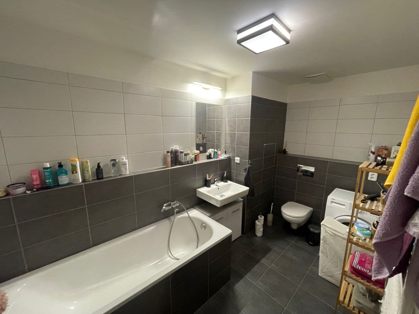 Prenájom bytu 2-izbový 65 m², Okružní, Beroun, Středočeský kraj Prenájom bytu 2-izbový 65 m², Okružní, Beroun, Středočeský kraj