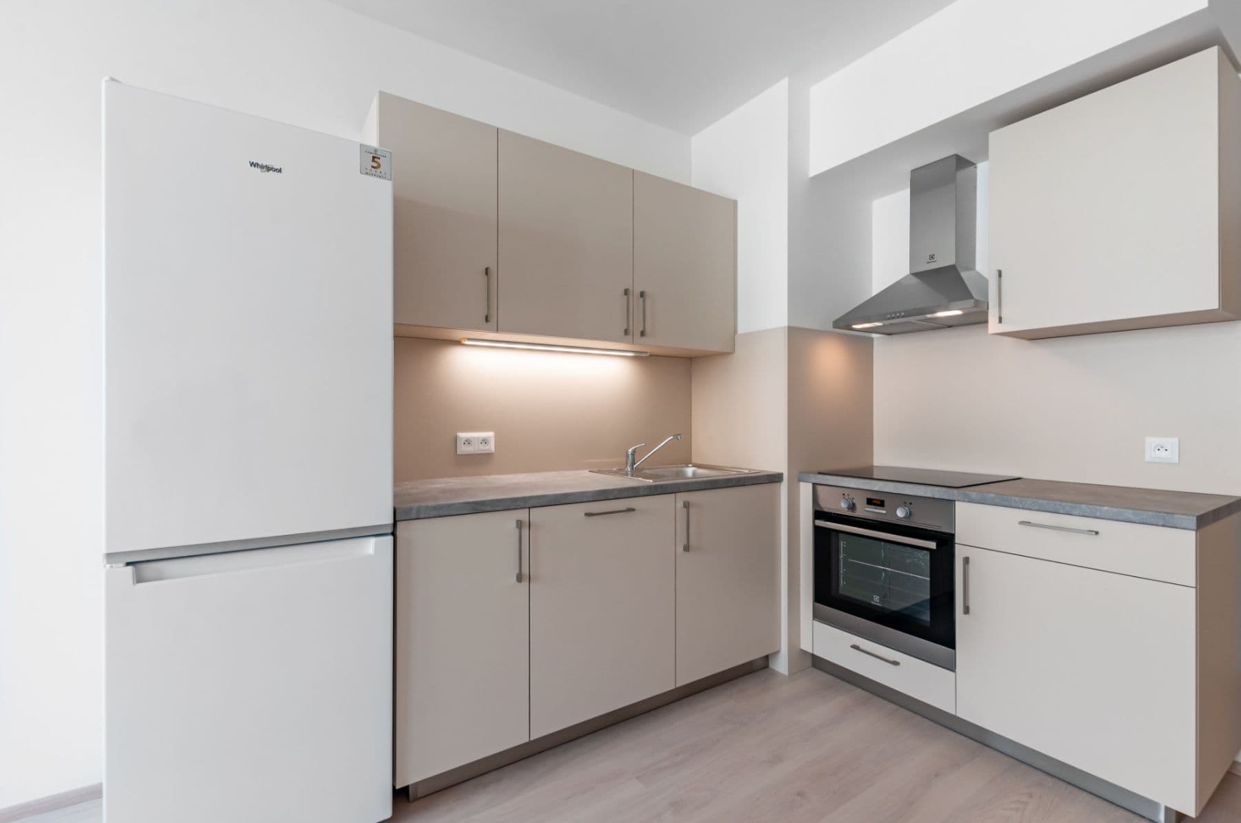 Prenájom bytu 1-izbový 32 m², Svatošových, Praha, Praha Prenájom bytu 1-izbový 32 m², Svatošových, Praha, Praha