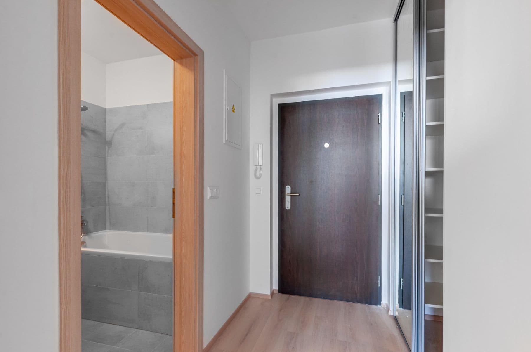 Prenájom bytu 1-izbový 32 m², Svatošových, Praha, Praha Prenájom bytu 1-izbový 32 m², Svatošových, Praha, Praha