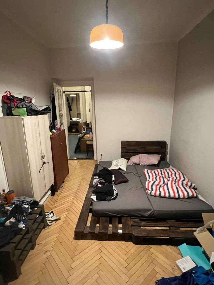 Prenájom bytu 3-izbový 80 m², Minská, Praha, Praha Prenájom bytu 3-izbový 80 m², Minská, Praha, Praha