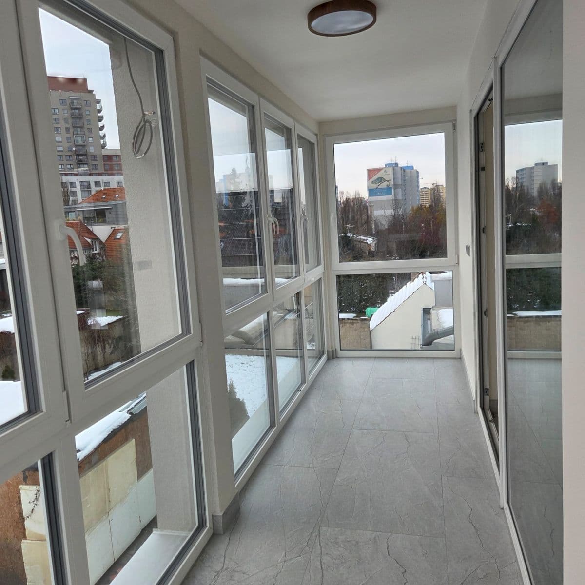 Prenájom bytu 5-izbový 141 m², Podohradská, Praha, Praha Prenájom bytu 5-izbový 141 m², Podohradská, Praha, Praha