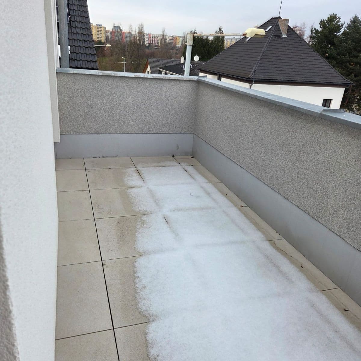 Prenájom bytu 5-izbový 141 m², Podohradská, Praha, Praha Prenájom bytu 5-izbový 141 m², Podohradská, Praha, Praha