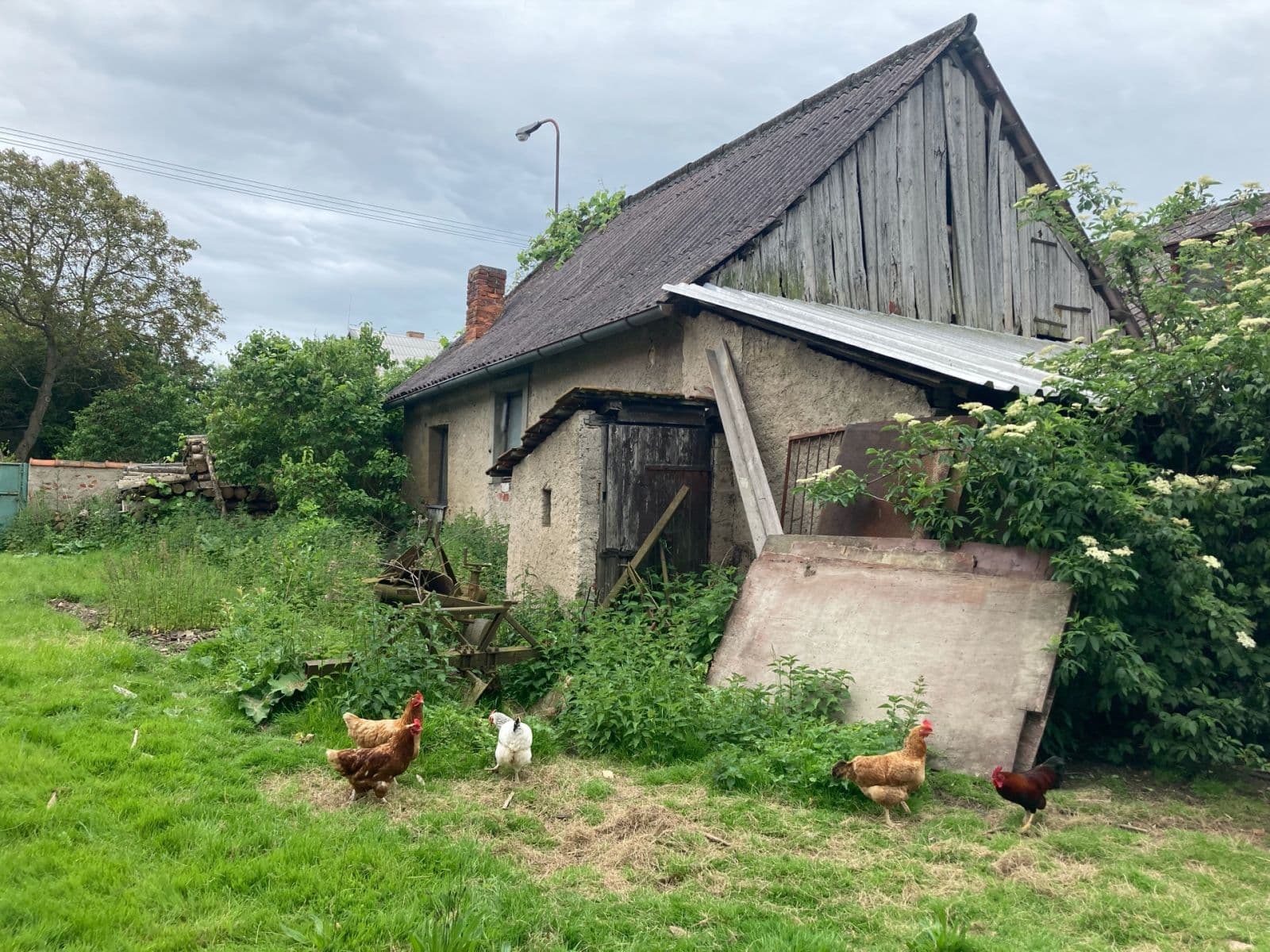 Predaj rekreačného objektu 100 m², pozemek 900 m², Staňkovice, Středočeský kraj Predaj rekreačného objektu 100 m², pozemek 900 m², Staňkovice, Středočeský kraj