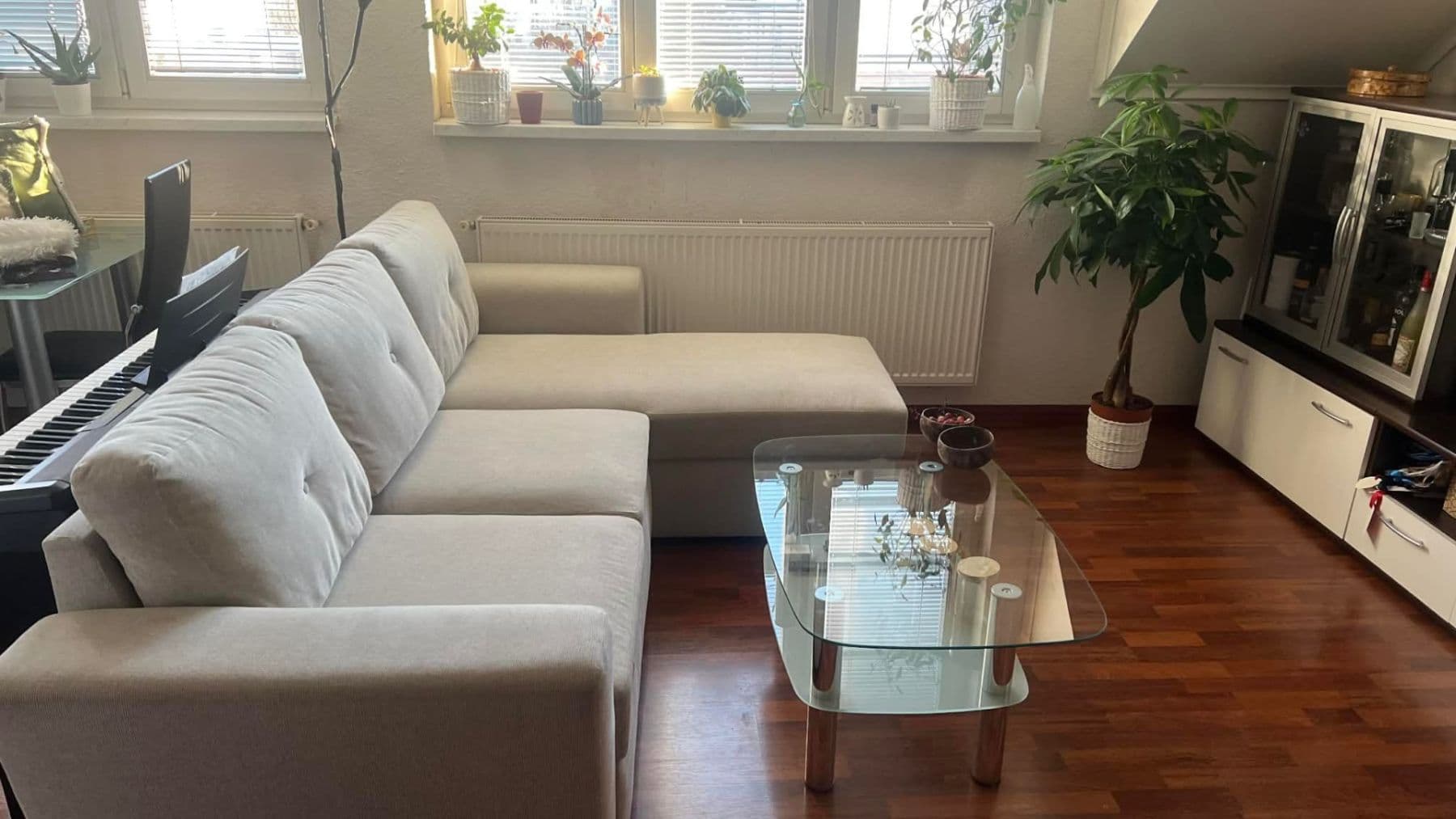 Prenájom bytu 2-izbový 65 m², Mickiewiczova, Bratislava - mestská časť Staré Mesto, Bratislavský kraj Prenájom bytu 2-izbový 65 m², Mickiewiczova, Bratislava - mestská časť Staré Mesto, Bratislavský kraj