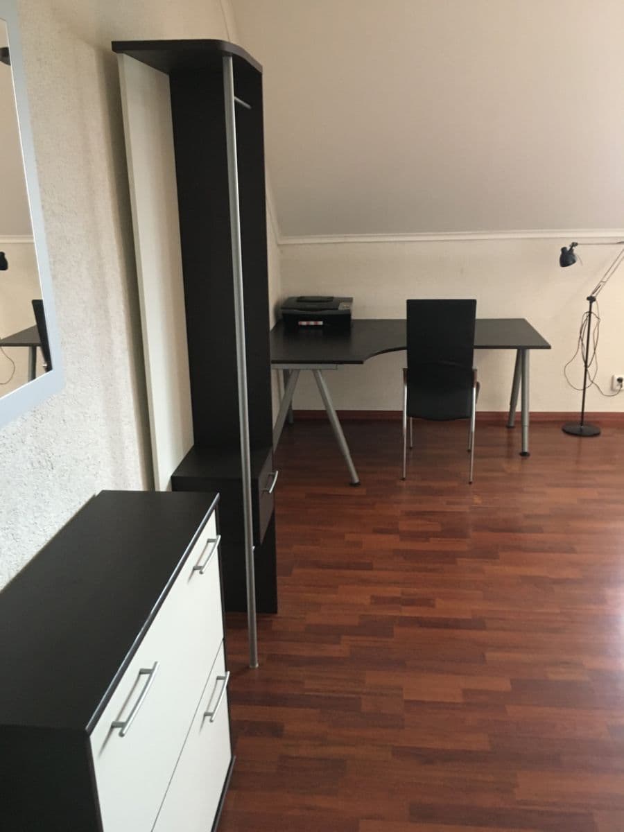 Prenájom bytu 2-izbový 65 m², Mickiewiczova, Bratislava - mestská časť Staré Mesto, Bratislavský kraj Prenájom bytu 2-izbový 65 m², Mickiewiczova, Bratislava - mestská časť Staré Mesto, Bratislavský kraj