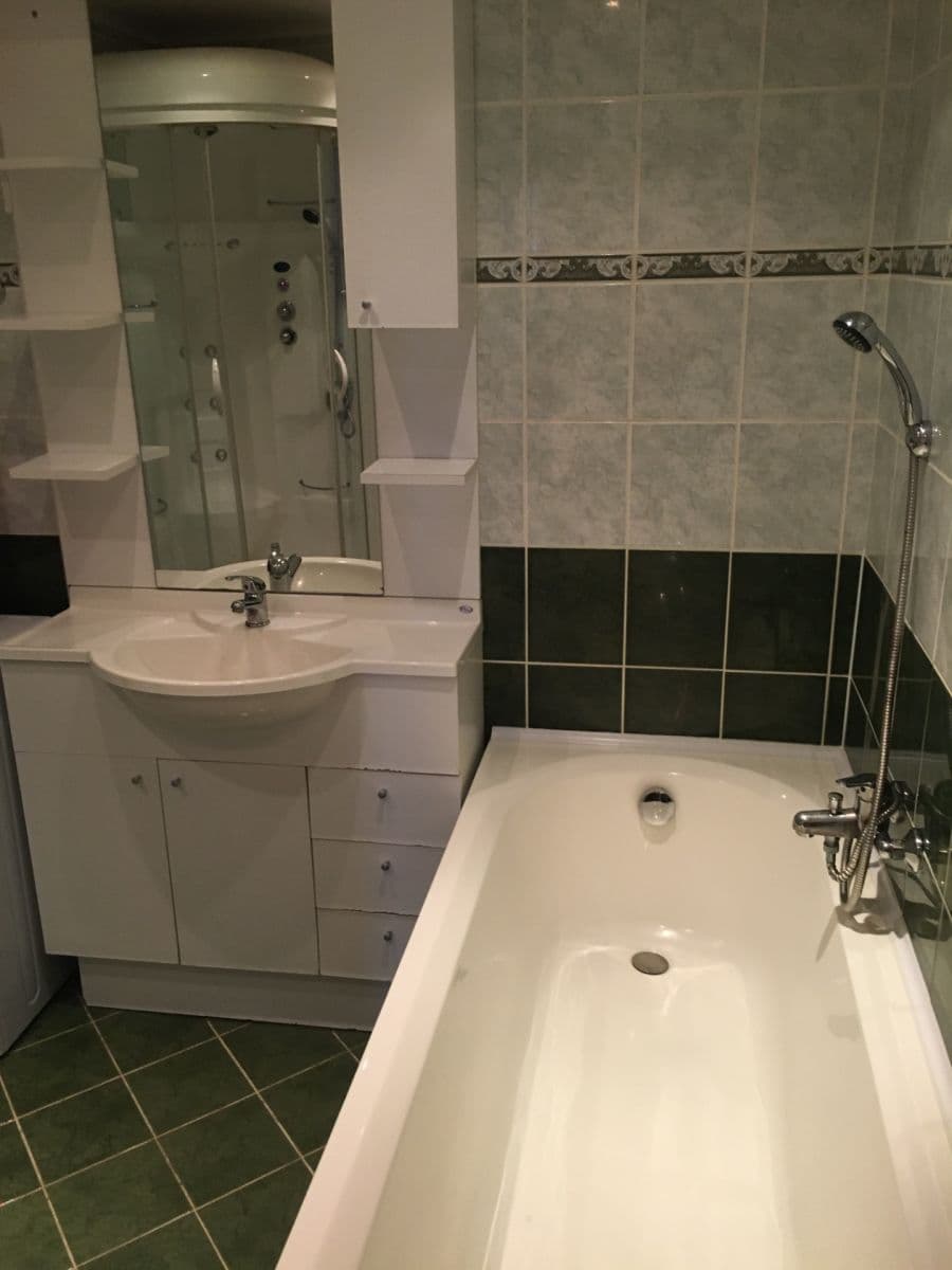 Prenájom bytu 2-izbový 65 m², Mickiewiczova, Bratislava - mestská časť Staré Mesto, Bratislavský kraj Prenájom bytu 2-izbový 65 m², Mickiewiczova, Bratislava - mestská časť Staré Mesto, Bratislavský kraj