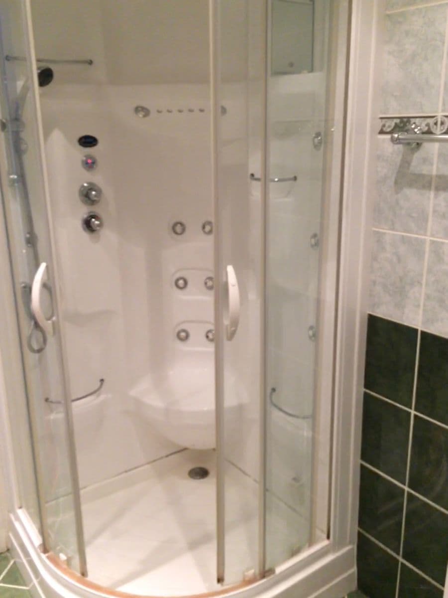 Prenájom bytu 2-izbový 65 m², Mickiewiczova, Bratislava - mestská časť Staré Mesto, Bratislavský kraj Prenájom bytu 2-izbový 65 m², Mickiewiczova, Bratislava - mestská časť Staré Mesto, Bratislavský kraj