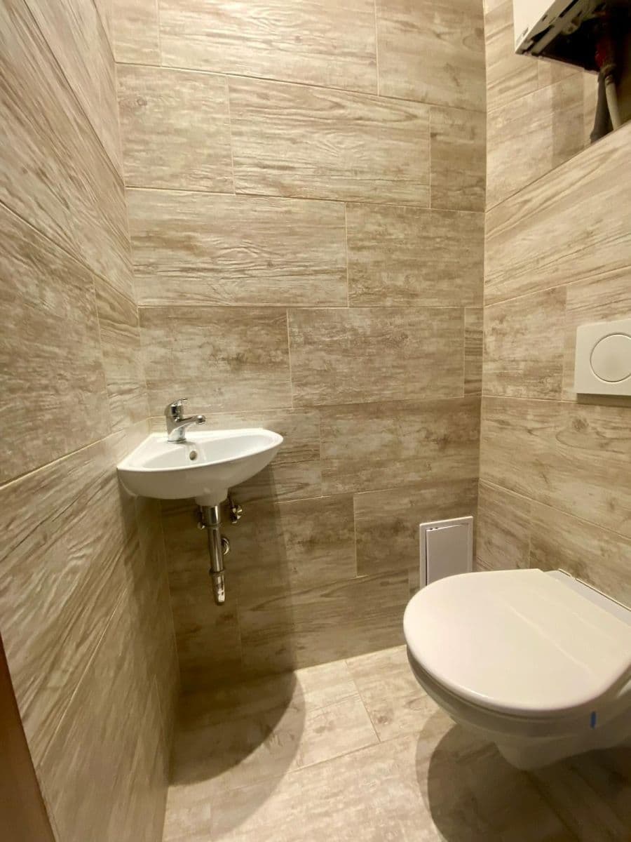 Prenájom bytu 1-izbový 33 m², U Skládky, Praha, Praha Prenájom bytu 1-izbový 33 m², U Skládky, Praha, Praha