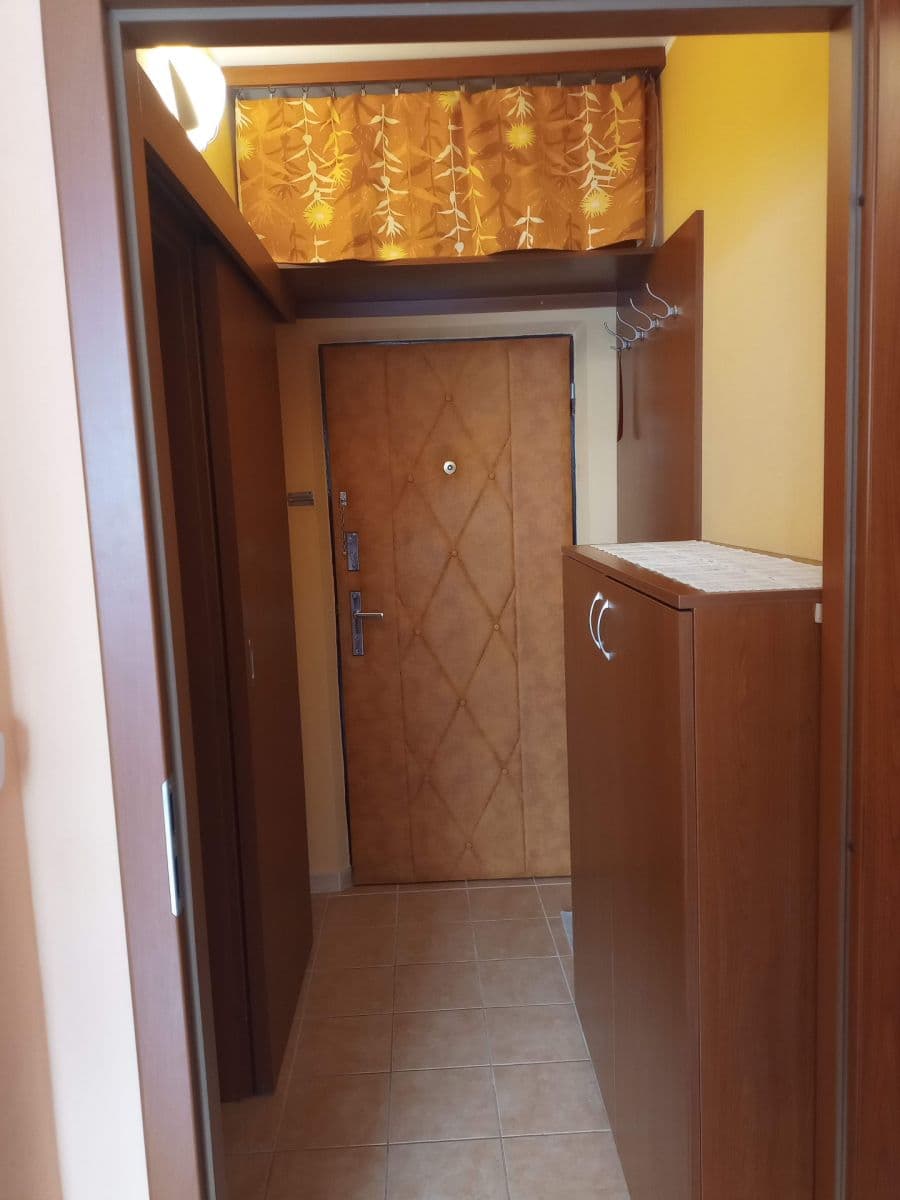 Prenájom bytu 1-izbový 40 m², Zárubova, Praha, Praha Prenájom bytu 1-izbový 40 m², Zárubova, Praha, Praha