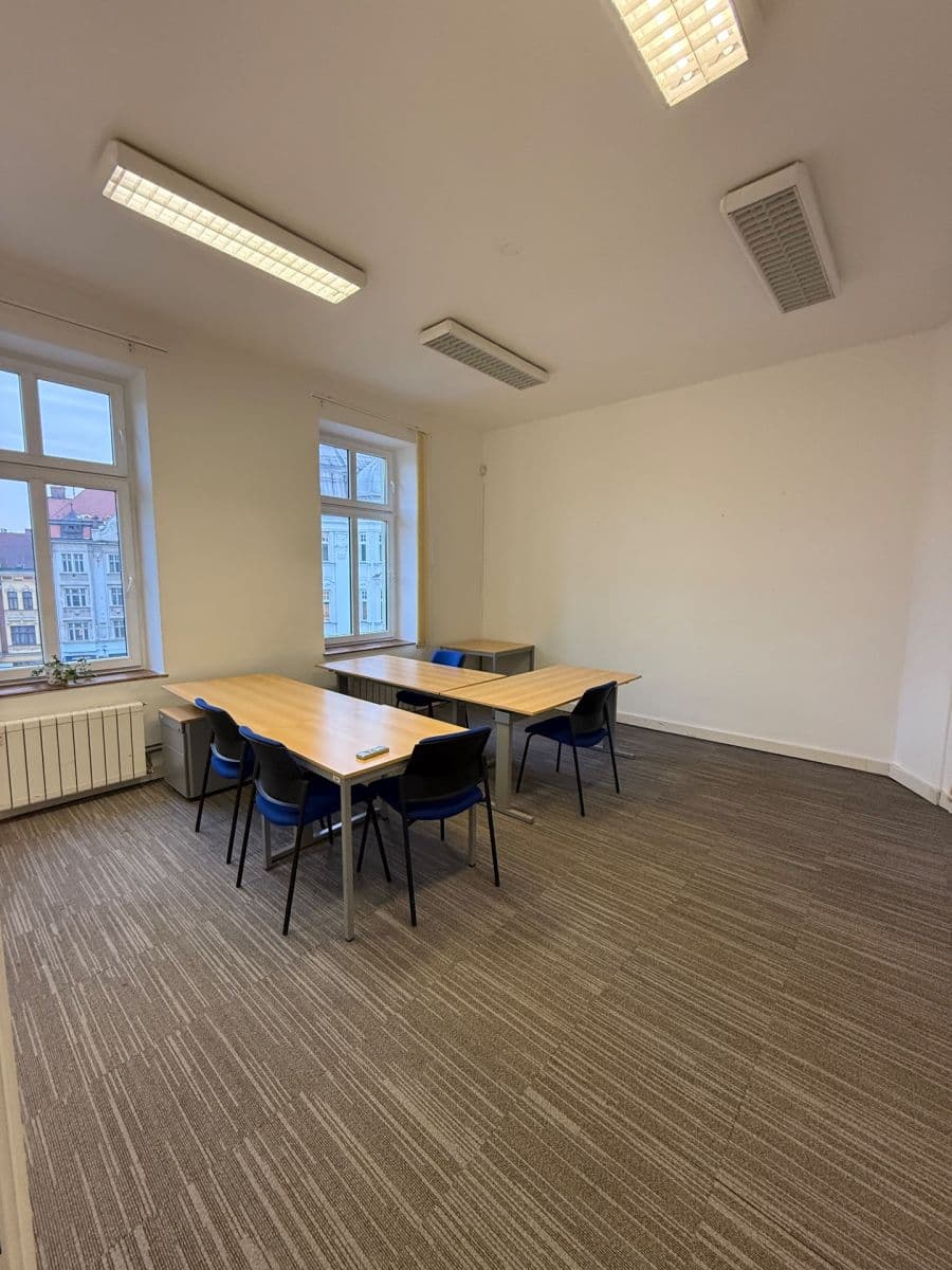 Prenájom kancelárie 188 m², Na Hradbách, Ostrava, Moravskoslezský kraj Prenájom kancelárie 188 m², Na Hradbách, Ostrava, Moravskoslezský kraj