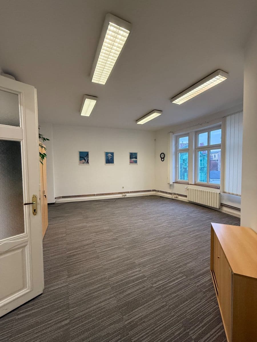 Prenájom kancelárie 188 m², Na Hradbách, Ostrava, Moravskoslezský kraj Prenájom kancelárie 188 m², Na Hradbách, Ostrava, Moravskoslezský kraj