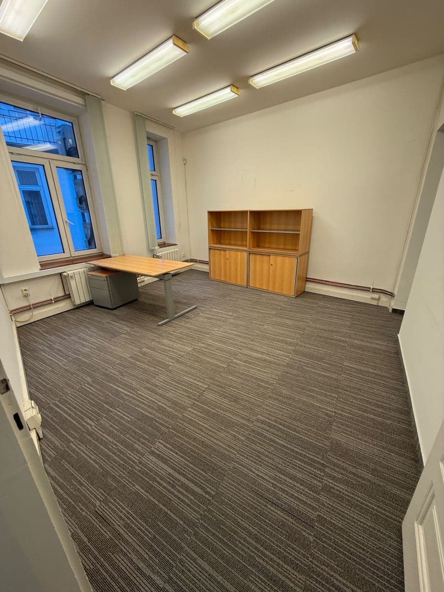 Prenájom kancelárie 188 m², Na Hradbách, Ostrava, Moravskoslezský kraj Prenájom kancelárie 188 m², Na Hradbách, Ostrava, Moravskoslezský kraj
