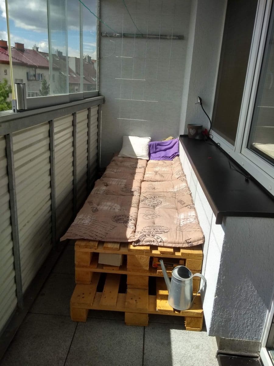 Prenájom bytu 1-izbový 39 m², Palackého třída, Pardubice, Pardubický kraj Prenájom bytu 1-izbový 39 m², Palackého třída, Pardubice, Pardubický kraj