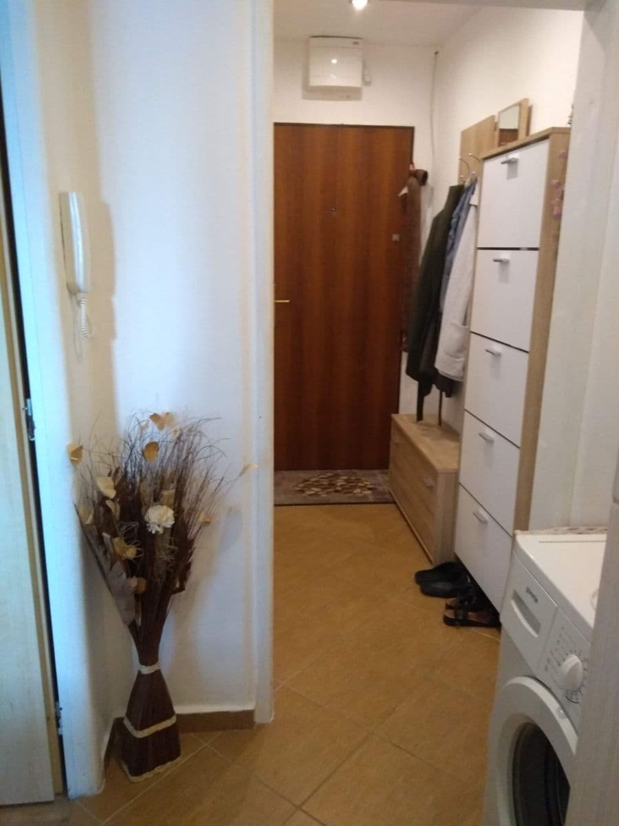 Prenájom bytu 1-izbový 39 m², Palackého třída, Pardubice, Pardubický kraj Prenájom bytu 1-izbový 39 m², Palackého třída, Pardubice, Pardubický kraj