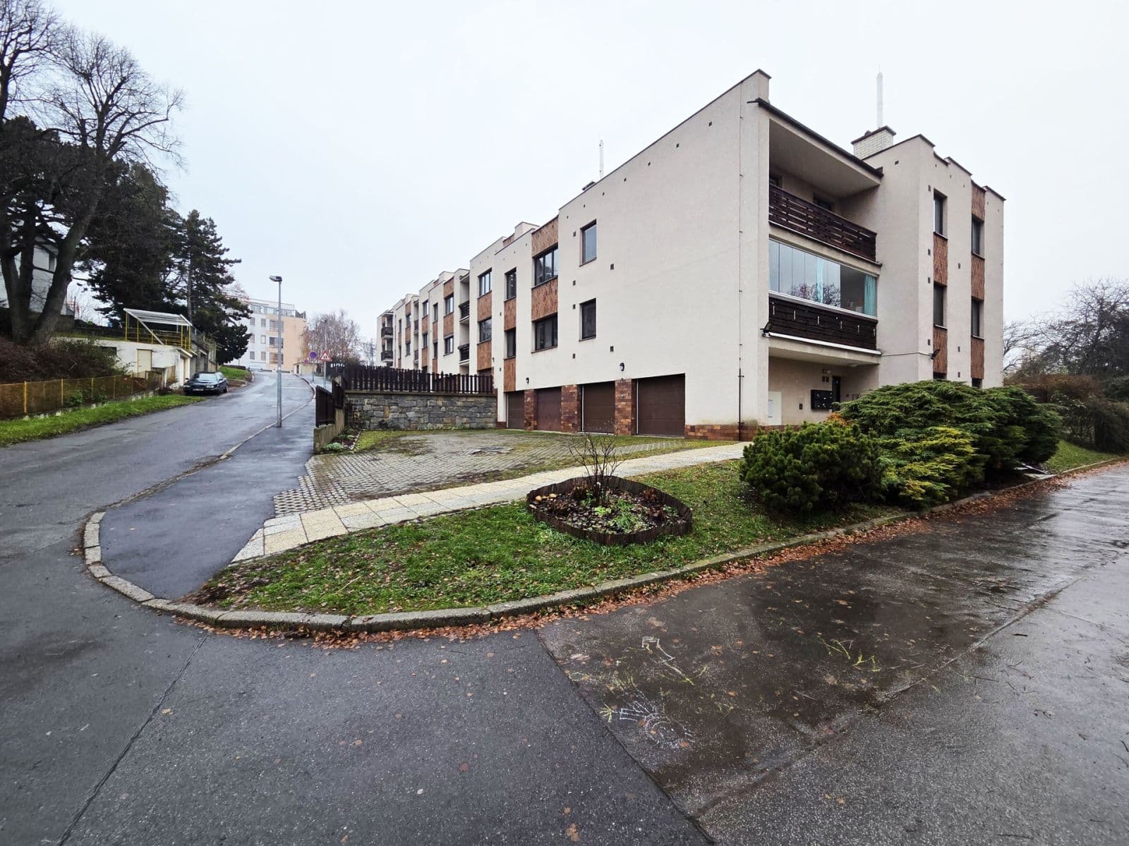 Prenájom bytu 2-izbový 49 m², Pod Krocínkou, Praha, Praha Prenájom bytu 2-izbový 49 m², Pod Krocínkou, Praha, Praha