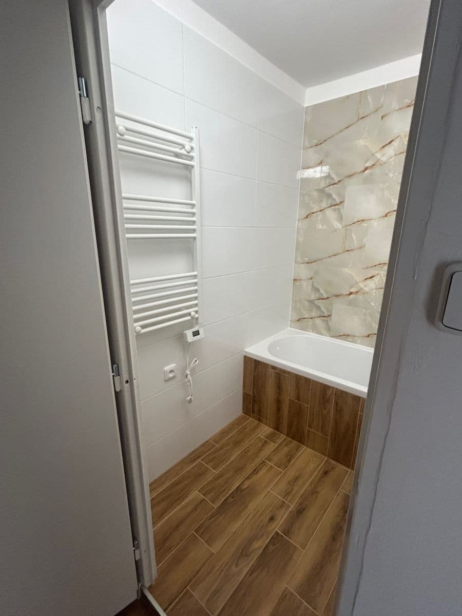 Prenájom bytu 2-izbový 58 m², Husova, Varnsdorf, Ústecký kraj Prenájom bytu 2-izbový 58 m², Husova, Varnsdorf, Ústecký kraj