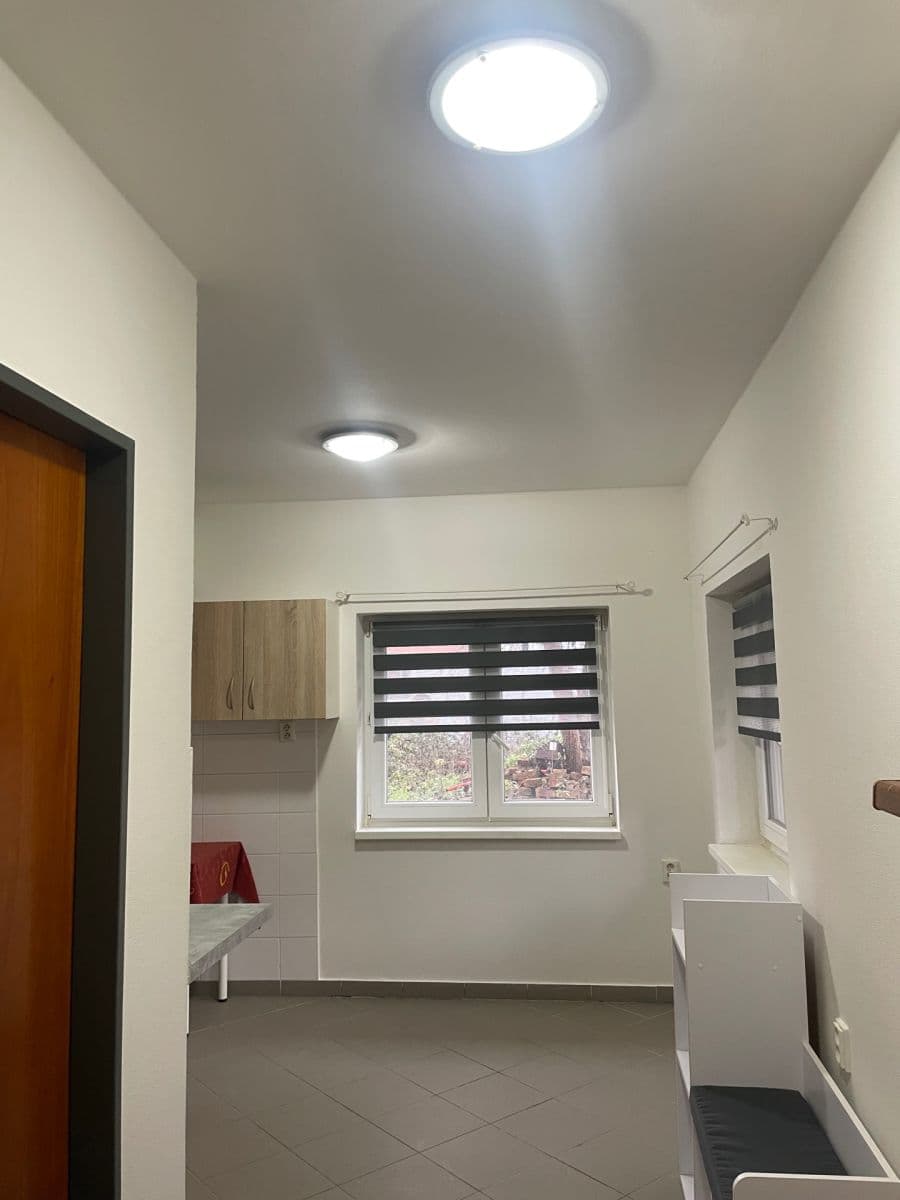 Prenájom bytu 1-izbový 35 m², tř. Čs. odboje, Chrást, Plzeňský kraj Prenájom bytu 1-izbový 35 m², tř. Čs. odboje, Chrást, Plzeňský kraj