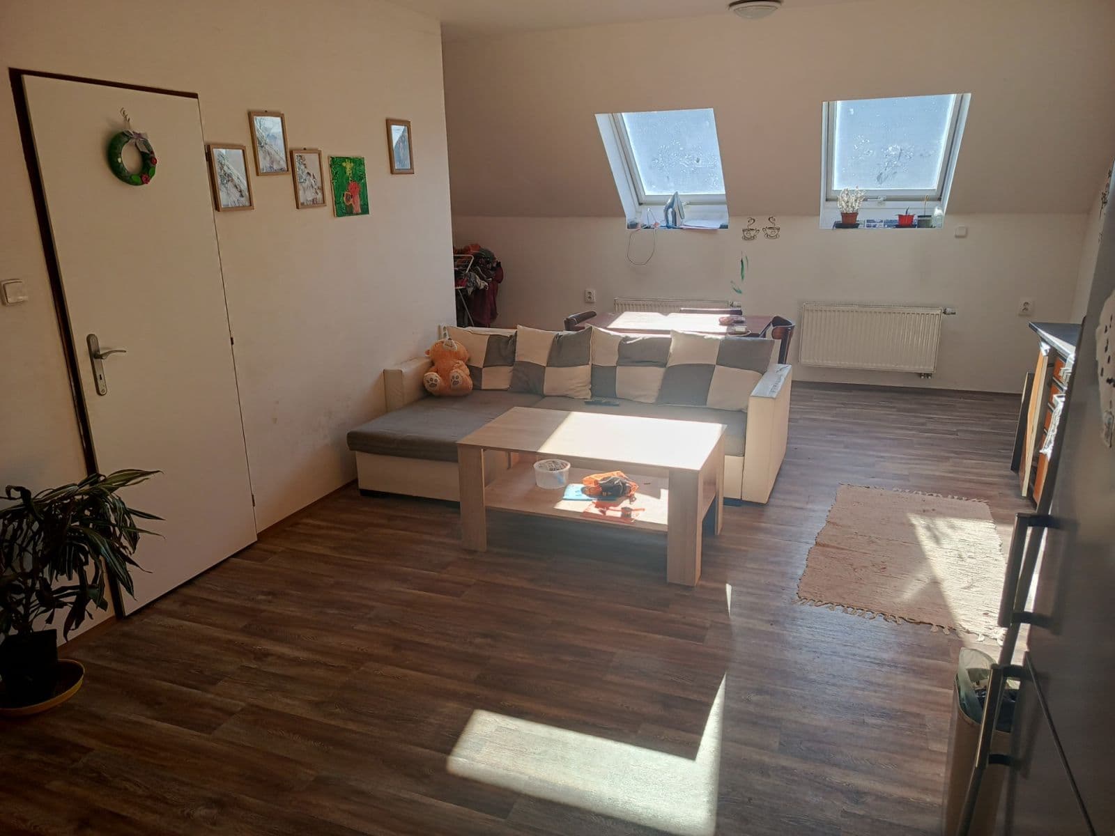 Prenájom bytu 3-izbový 90 m², Na Kopci, Velké Poříčí, Královéhradecký kraj Prenájom bytu 3-izbový 90 m², Na Kopci, Velké Poříčí, Královéhradecký kraj