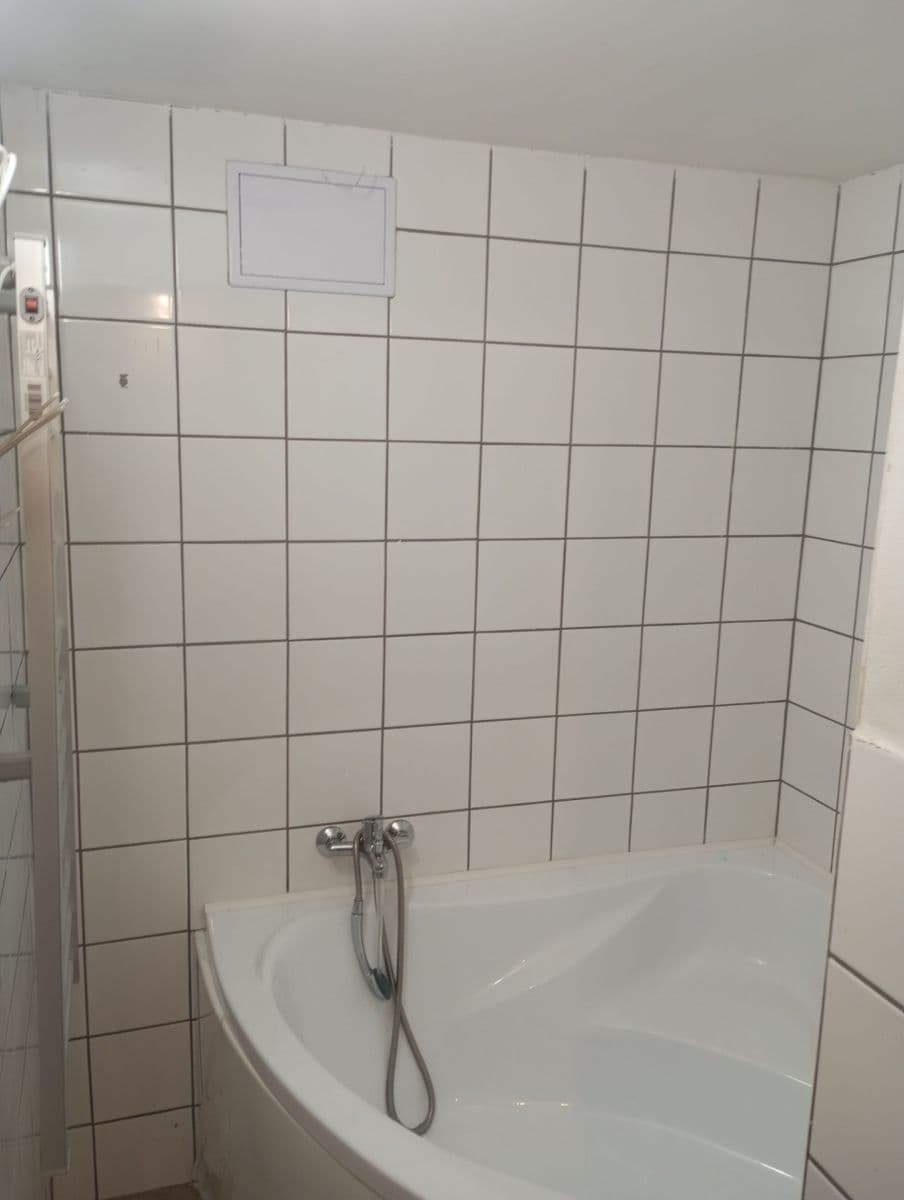 Prenájom bytu 3-izbový 90 m², Na Kopci, Velké Poříčí, Královéhradecký kraj Prenájom bytu 3-izbový 90 m², Na Kopci, Velké Poříčí, Královéhradecký kraj