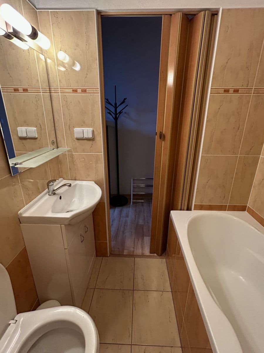 Prenájom bytu 1-izbový 32 m², Štouračova, Brno, Jihomoravský kraj Prenájom bytu 1-izbový 32 m², Štouračova, Brno, Jihomoravský kraj