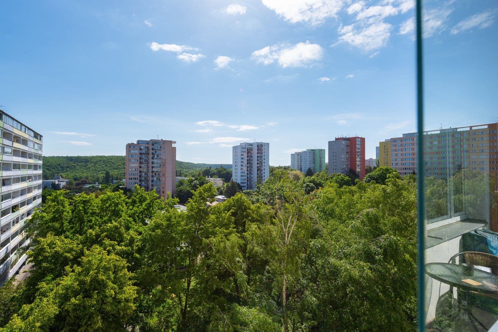 Prenájom bytu 1-izbový 36 m², Štúrova, Praha, Praha Prenájom bytu 1-izbový 36 m², Štúrova, Praha, Praha