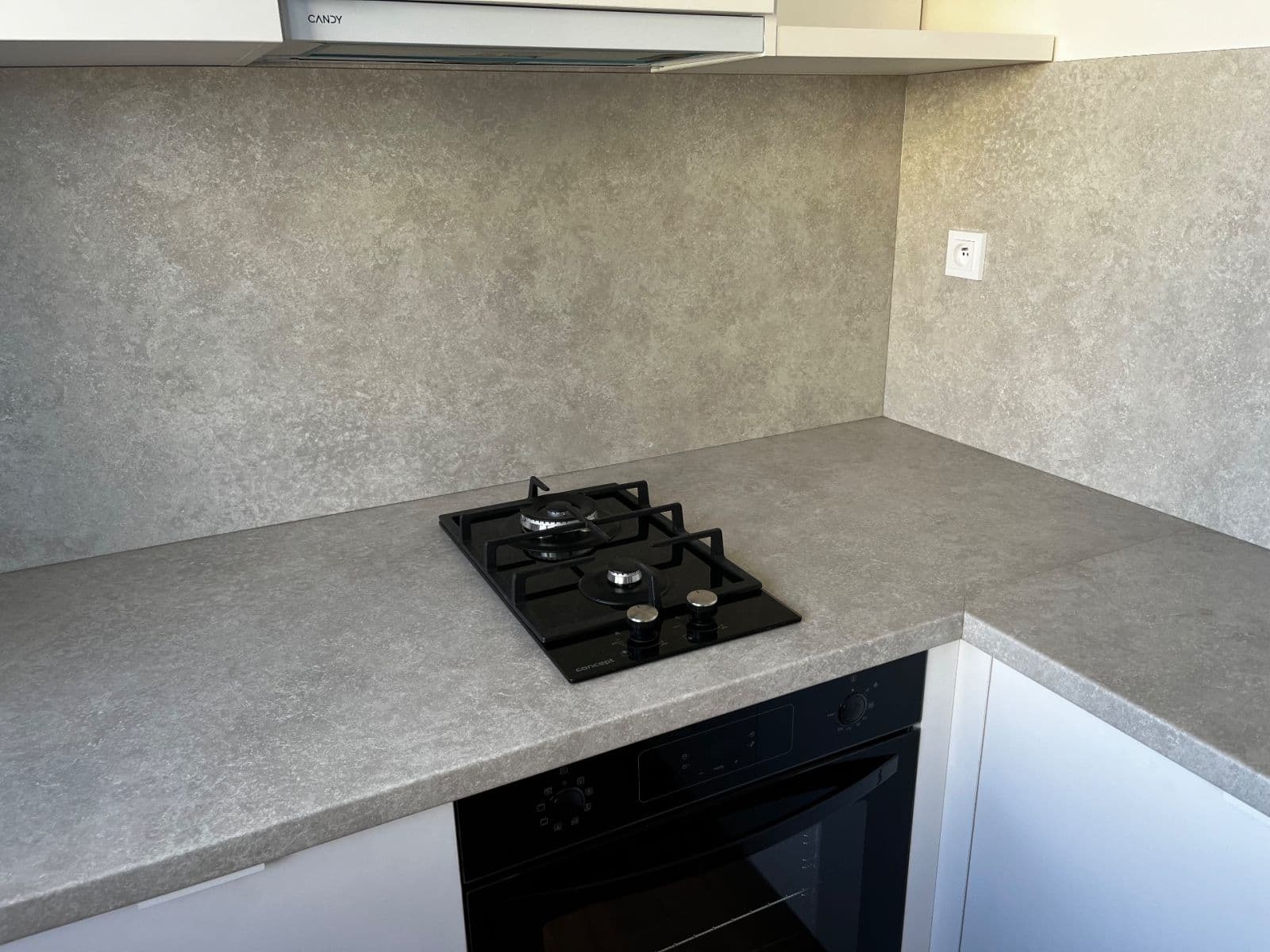 Prenájom bytu 1-izbový 36 m², Štúrova, Praha, Praha Prenájom bytu 1-izbový 36 m², Štúrova, Praha, Praha