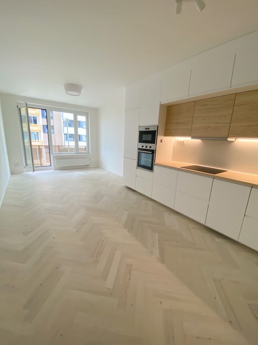 Prenájom bytu 2-izbový 55 m², Honzíkova, Praha, Praha Prenájom bytu 2-izbový 55 m², Honzíkova, Praha, Praha
