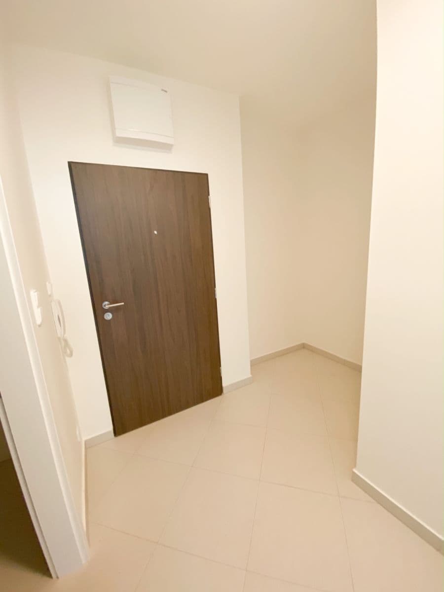 Prenájom bytu 2-izbový 55 m², Honzíkova, Praha, Praha Prenájom bytu 2-izbový 55 m², Honzíkova, Praha, Praha