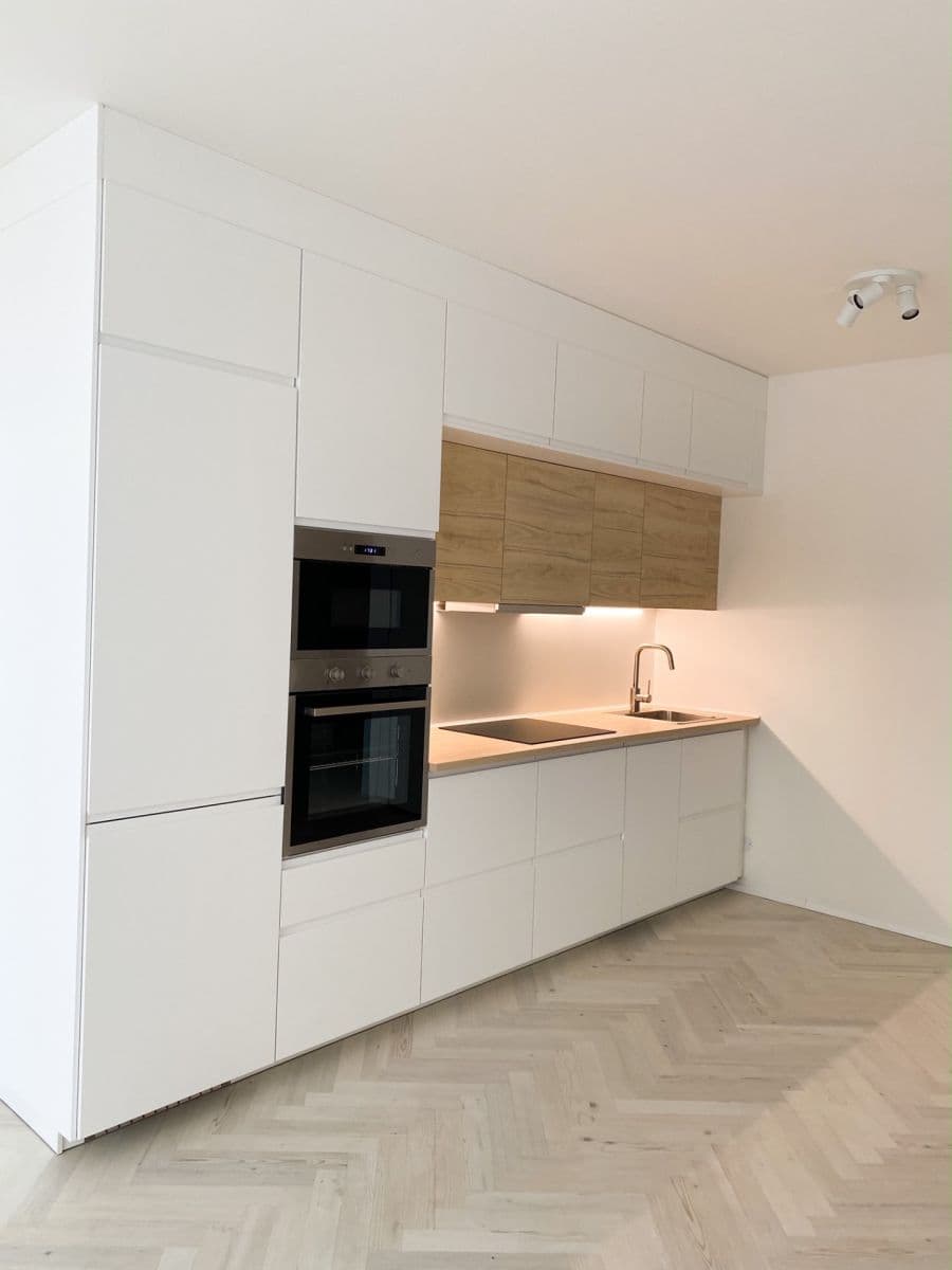 Prenájom bytu 2-izbový 55 m², Honzíkova, Praha, Praha Prenájom bytu 2-izbový 55 m², Honzíkova, Praha, Praha