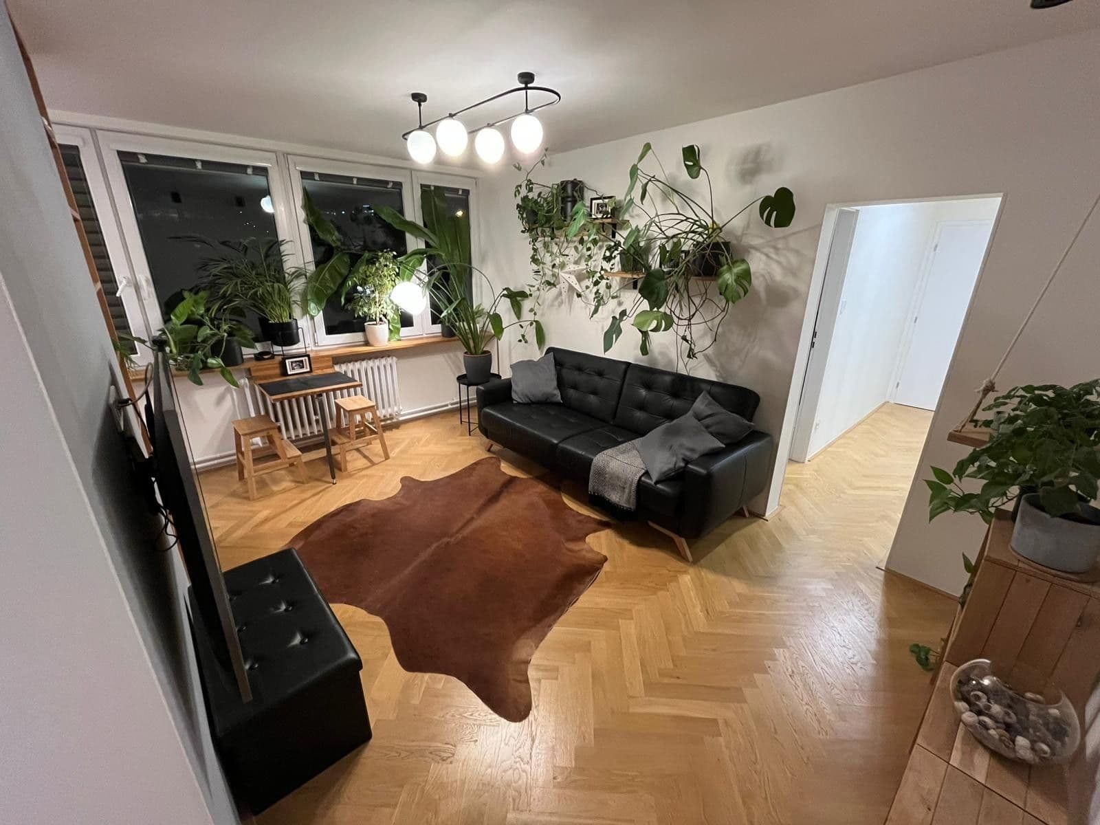 Prenájom bytu 3-izbový 60 m², Nekvasilova, Praha, Praha Prenájom bytu 3-izbový 60 m², Nekvasilova, Praha, Praha