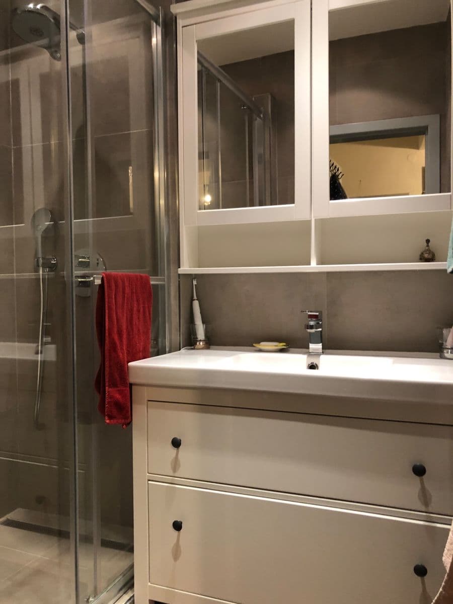 Prenájom bytu 3-izbový 92 m², U Uranie, Praha, Praha Prenájom bytu 3-izbový 92 m², U Uranie, Praha, Praha