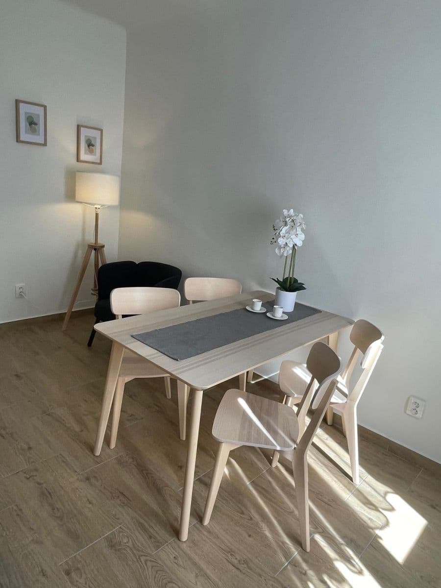 Prenájom bytu 2-izbový 42 m², Na Fifejdách, Ostrava, Moravskoslezský kraj Prenájom bytu 2-izbový 42 m², Na Fifejdách, Ostrava, Moravskoslezský kraj