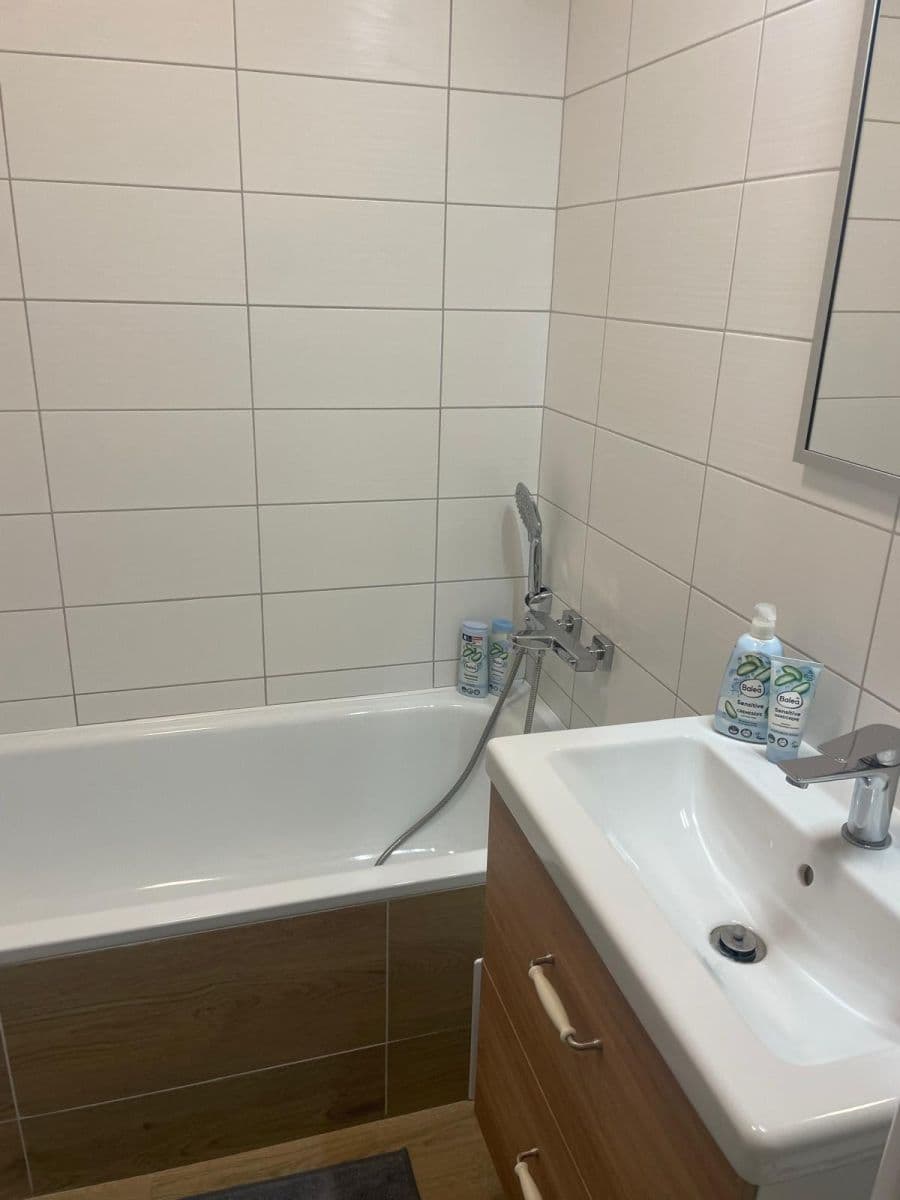 Prenájom bytu 2-izbový 42 m², Na Fifejdách, Ostrava, Moravskoslezský kraj Prenájom bytu 2-izbový 42 m², Na Fifejdách, Ostrava, Moravskoslezský kraj