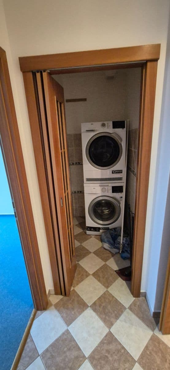 Prenájom bytu 3-izbový 72 m², Libkovská, Praha, Praha Prenájom bytu 3-izbový 72 m², Libkovská, Praha, Praha