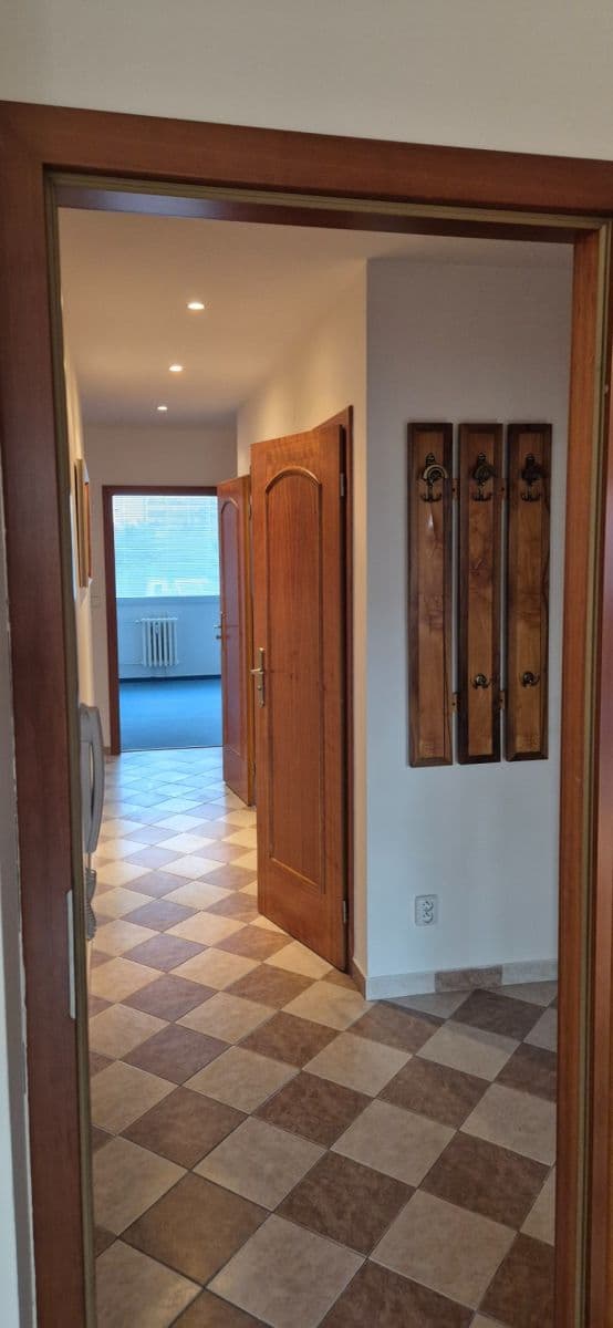 Prenájom bytu 3-izbový 72 m², Libkovská, Praha, Praha Prenájom bytu 3-izbový 72 m², Libkovská, Praha, Praha