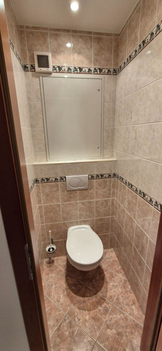 Prenájom bytu 3-izbový 72 m², Libkovská, Praha, Praha Prenájom bytu 3-izbový 72 m², Libkovská, Praha, Praha