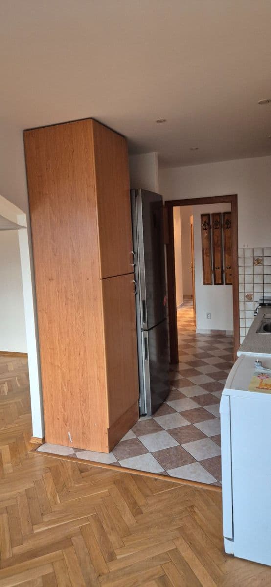 Prenájom bytu 3-izbový 72 m², Libkovská, Praha, Praha Prenájom bytu 3-izbový 72 m², Libkovská, Praha, Praha