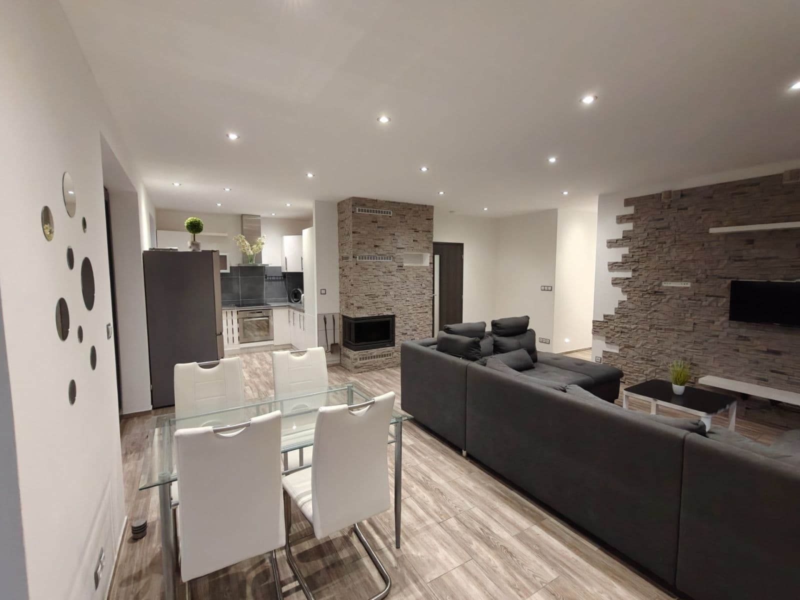 Predaj domu 101 m², pozemek 1.155 m², Štíhlice, Středočeský kraj Predaj domu 101 m², pozemek 1.155 m², Štíhlice, Středočeský kraj