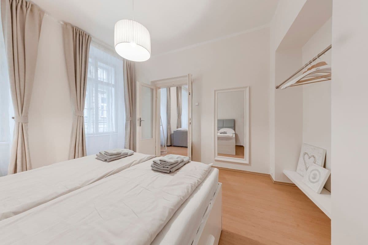 Prenájom bytu 55 m², Ve šmečkach, Praha, Praha Prenájom bytu 55 m², Ve šmečkach, Praha, Praha