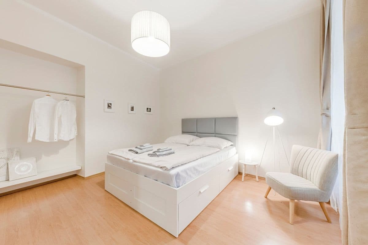 Prenájom bytu 55 m², Ve šmečkach, Praha, Praha Prenájom bytu 55 m², Ve šmečkach, Praha, Praha
