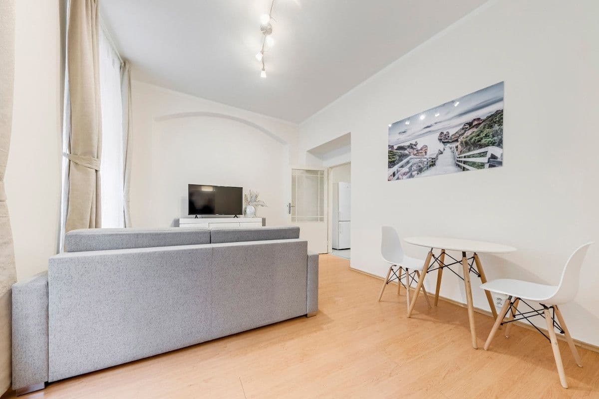 Prenájom bytu 55 m², Ve šmečkach, Praha, Praha Prenájom bytu 55 m², Ve šmečkach, Praha, Praha